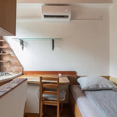 Cozy, Bright And Affordable Single Studio - Free Parking Ljubljana Eksteriør billede