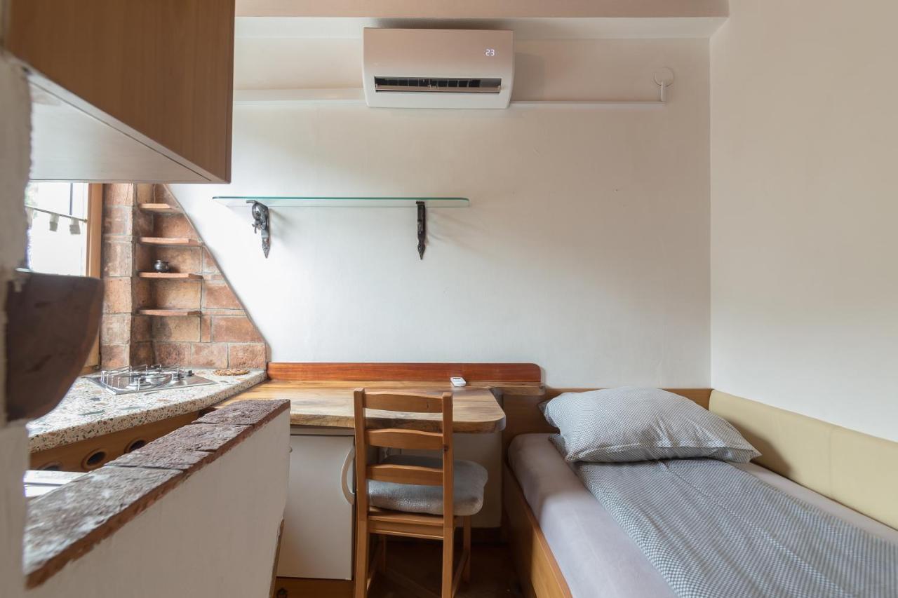 Cozy, Bright And Affordable Single Studio - Free Parking Ljubljana Eksteriør billede